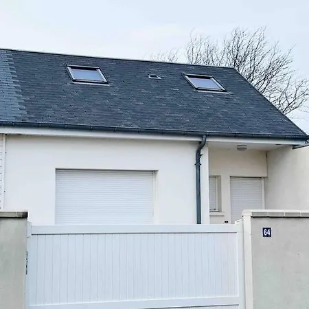 Holiday home L'abri-cotier A 30 Metres De La Annoville